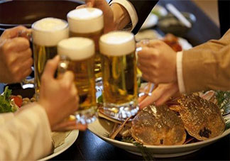 过量饮酒是否会影响新冠疫苗效果 打新冠疫苗后几天再喝酒最好