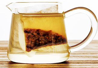 喝红豆薏米茶牙齿会不会变黄 黄色的茶会让牙齿变黄吗