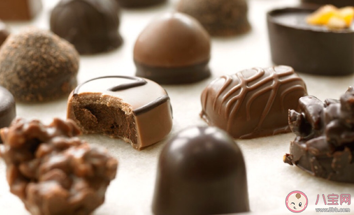 巧克力放久了长白霜是变质了吗 巧克力能放多长时间 巧克力放久了长白霜是变质了吗 巧克力能放多长时间