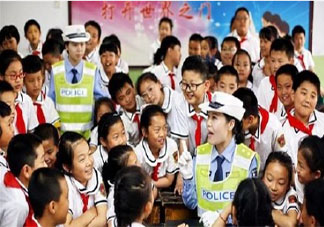 2021小学五四青年节活动报道美篇 2021小学五四青年节活动现场新闻稿