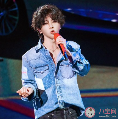 华晨宇和平精英主题曲《飞行指挥家》歌词是什么 《飞行指挥家》完整版歌词在线听歌