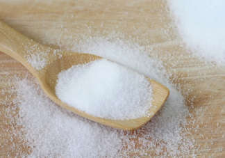 宝宝盐和普通的盐有什么区别 宝宝开始吃盐每天吃多少盐合适