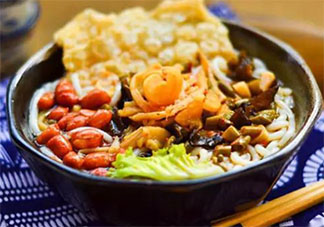 柳州螺蛳粉卖到20多个国家地区 螺蛳粉为什么这么火爆