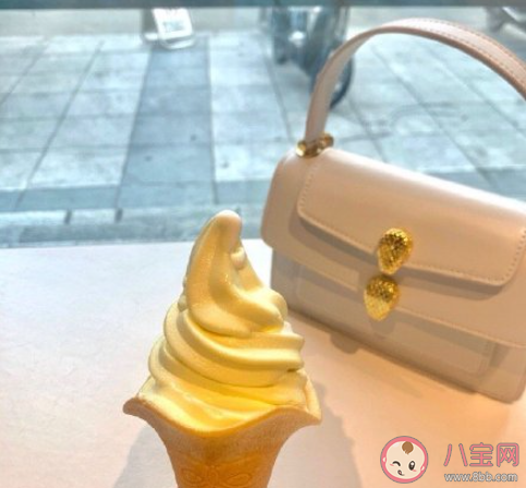 夏天的第一个冰淇淋图片文案说说 夏天的第一个冰淇淋晒图句子