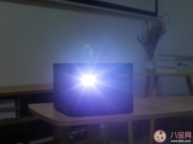 儿童护眼投影仪真的不伤眼吗 投影仪优势在什么