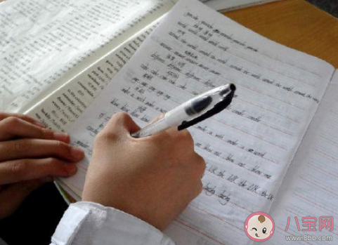 每学期对课桌椅高度个性化调整 儿童青少年近视防控方案要求介绍