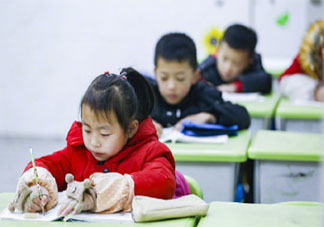 每学期对课桌椅高度个性化调整 儿童青少年近视防控方案要求介绍