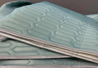 乳胶凉席凉爽吗 乳胶凉席和冰丝凉席有什么区别