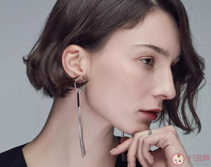 女生的耳朵为什么那么敏感 男女生身体敏感地带介绍