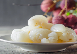 怎么吃荔枝不上火 荔枝一天吃多少颗比较好