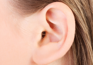 女生的耳朵为什么那么敏感 男女生身体敏感地带介绍