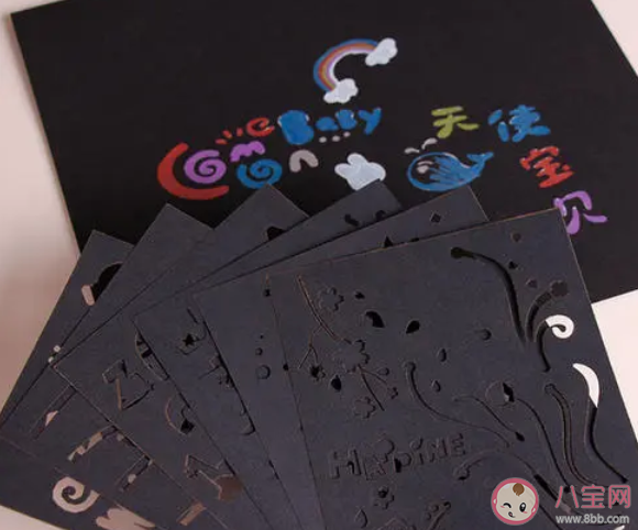 爱情有紫色红色蓝色白色四种颜色是什么歌 《恋爱画板》完整版歌词在线听歌