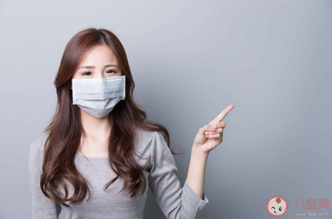 口罩内可以放纸巾吸汗吗 夏天戴口罩很闷热怎么缓解不适