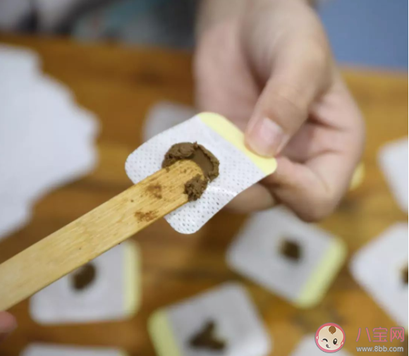 三伏贴贴上以后可以吹空调吗 三伏贴贴上以后可以洗澡游泳吗