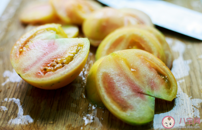 西红柿生吃和熟吃哪种营养更好 未成熟的发青西红柿可以生吃吗 西红柿生吃和熟吃哪种营养更好 未成熟的发青西红柿可以生吃吗