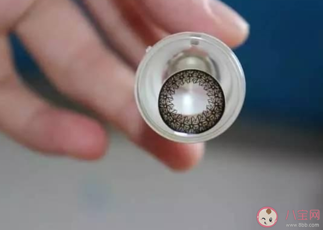 玻尿酸美瞳能让眼睛更水润吗 玻尿酸美瞳真的含玻尿酸吗