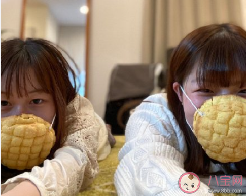 日本推菠萝包口罩是怎么回事 菠萝包口罩是什么样子的
