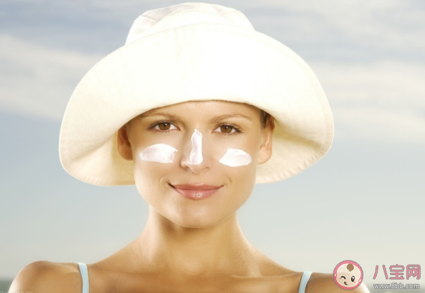 为什么涂了防晒还会晒黑 选择防晒霜要看哪几点 为什么涂了防晒还会晒黑 选择防晒霜要看哪几点
