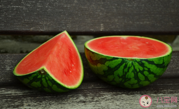 切开的西瓜最多能放几天 食用西瓜有哪些禁忌 切开的西瓜最多能放几天 食用西瓜有哪些禁忌