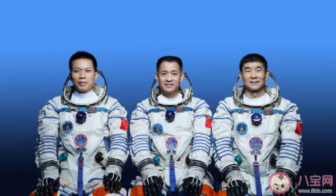 我国要想成为航天员的初步条件是什么 航天员是怎么选拔出来的