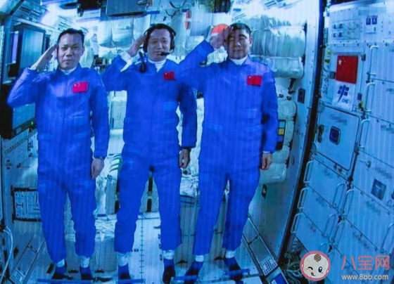 三个月的太空生活航天员要如何度过 航天员怎么和地面联系