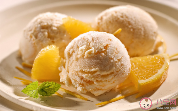 冰淇淋和雪糕具体怎么区分 冰淇淋/雪糕/冰棍哪种更好 冰淇淋和雪糕具体怎么区分 冰淇淋/雪糕/冰棍哪种更好