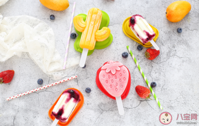 冰箱里放了大半年的冷饮还能吃吗 吃冷饮太凉了对身体不好吗 冰箱里放了大半年的冷饮还能吃吗 吃冷饮太凉了对身体不好吗