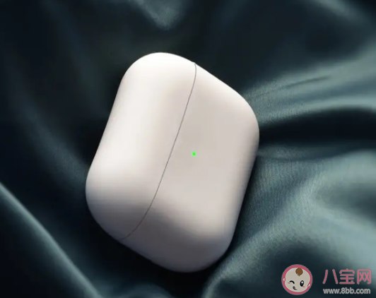 香奈儿推出天价Airpods保护套 17300元的Airpods保护套你会买吗