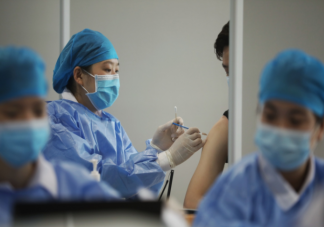 为什么有些人第二针会更疼 第二针会比第一针副作用大吗