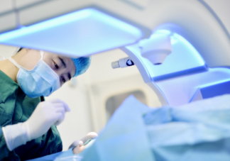 近视激光手术安不安全 近视手术后多久能恢复正常用眼