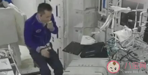 太空水果为什么选苹果 吃苹果都有哪些好处