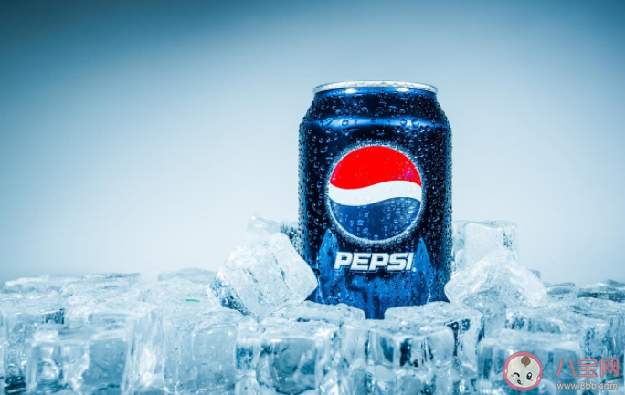 可乐啤酒放冰箱冷冻室会爆炸吗 可乐和啤酒能一起喝吗