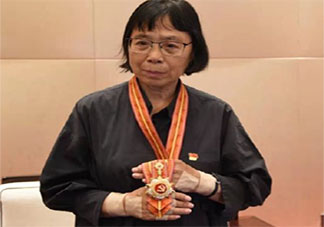 张桂梅希望学生快快长大来接班 张桂梅为什么值得敬佩