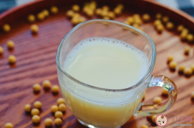 植物奶适合给孩子喝吗 植物奶适合什么人群喝 植物奶适合给孩子喝吗 植物奶适合什么人群喝