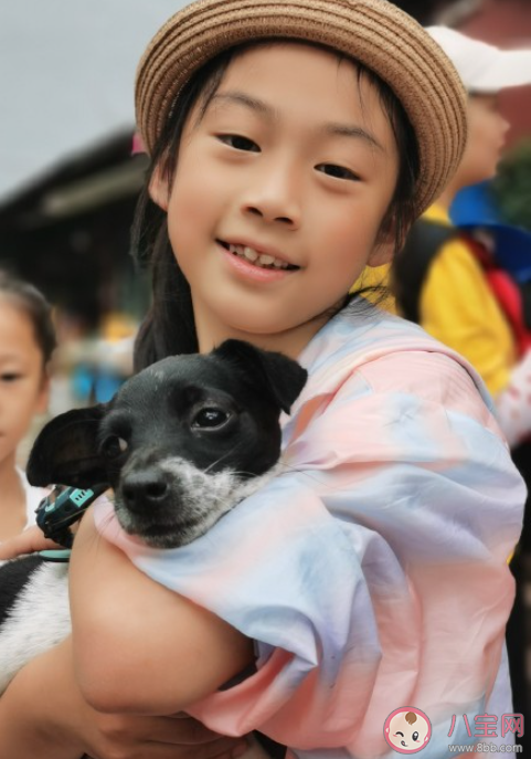 旅行时拍照和游玩哪个重要 你旅行的目的是什么呢