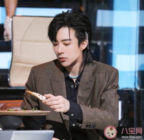 刘宇宁新歌《选择去爱你》歌词是什么 《选择去爱你》完整版歌词在线听歌