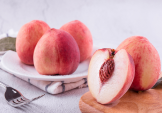 桃子西瓜不能一起吃是真的吗 夏季可以吃哪些应季水果