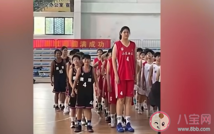 14岁女孩身高226cm追平姚明 为什么孩子十几岁就很高