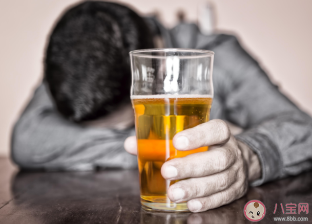 研究称喝酒增高患癌风险 酒精是如何摧毁健康的 研究称喝酒增高患癌风险 酒精是如何摧毁健康的