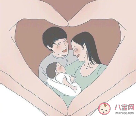 河北一孕妇挺9个月巨肚健身 怀孕了该如何运动最好