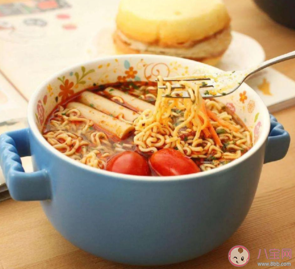 方便面是垃圾食品吗 真正要少吃的垃圾食品是哪些