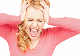 女子车站等人过度焦虑诱发碱中毒是怎么回事 情绪激动焦虑为什么会碱中毒