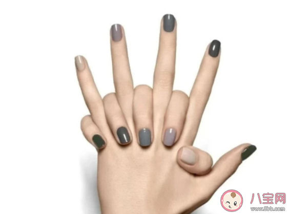 怎么判断自己是不是有灰指甲 有灰指甲会有什么危害