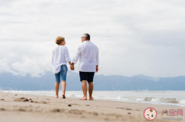 父母看不上男朋友家庭状况怎么办 父母不同意交往还要坚持吗 父母看不上男朋友家庭状况怎么办 父母不同意交往还要坚持吗