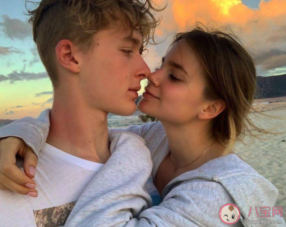 舔来的关系能持久吗 怎么避免在爱情中卑微 舔来的关系能持久吗 怎么避免在爱情中卑微