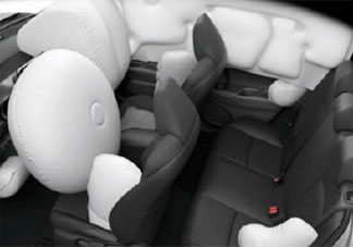 电动汽车和燃油车谁的安全性更高 新能源车着火的速度会比传统汽车更快吗