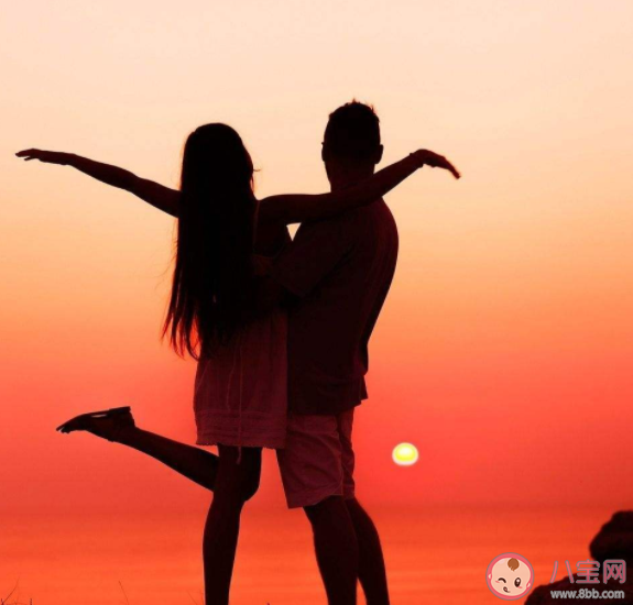 郭麒麟谈爱情说喜欢就要接受他的多面 喜欢一个人就要接受对方的全部吗