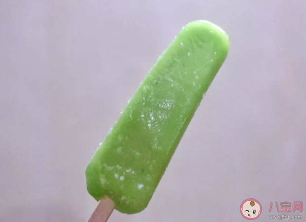 为什么冰棍会紧贴嘴唇黏膜很难撕开 雪糕怎么吃不粘舌头