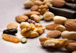 坚果怎么混着吃比较好 怎么选择混合装坚果