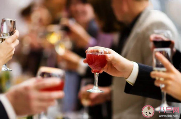 遇到劝酒该怎么办 巧妙拒酒的4个方法